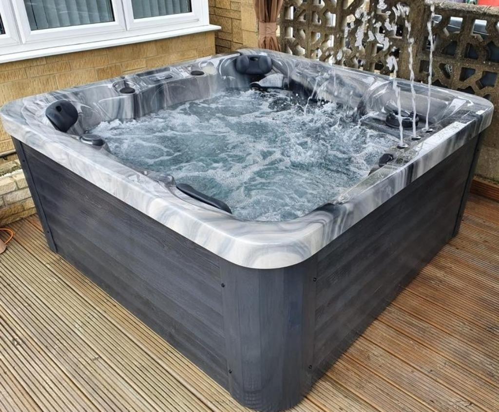 Spa vanaf €3999 Jacuzzi showroom alle dagen open op afspraak, Ophalen of Verzenden, Nieuw