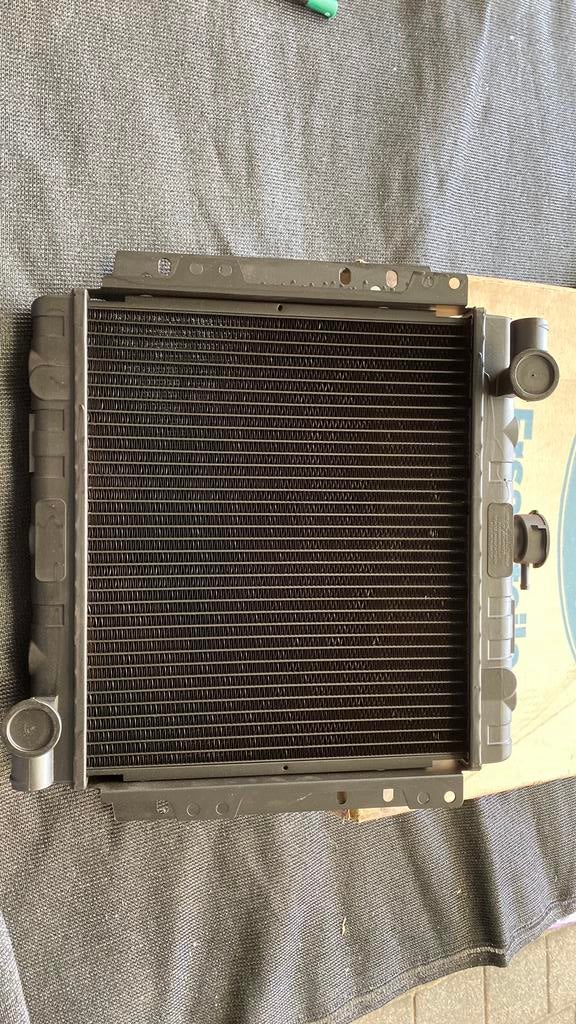 Radiateur Ford Taunus MK2/3 OHC., Autos : Pièces & Accessoires, Enlèvement ou Envoi, Ford