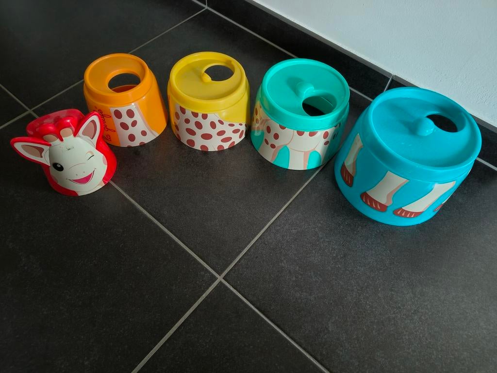 Stapel bare leuke giraf, Ophalen