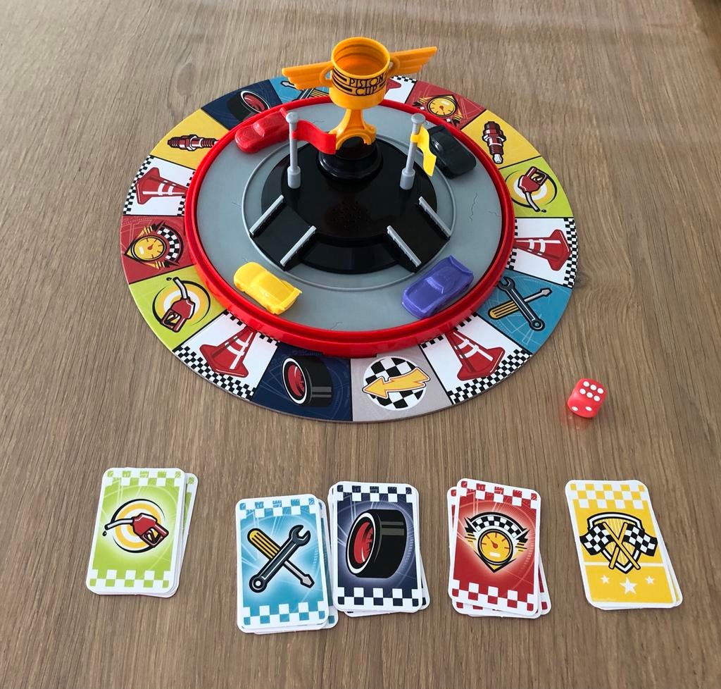 Gezelschapsspel Cars Piston Cup Race Spel, Hobby en Vrije tijd, Gezelschapsspellen | Bordspellen, Ophalen of Verzenden, Zo goed als nieuw