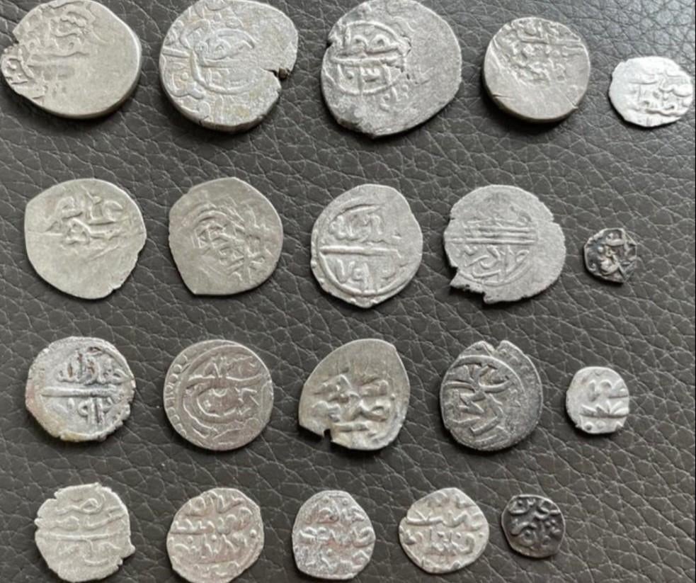 Antieke zilveren Ottomaanse munten / akçe & para (20 stuks), Antiek en Kunst, Ophalen of Verzenden, Zilver