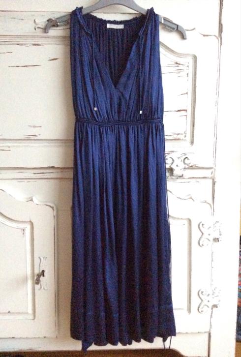 Prachtig elegant kleedje van Massimo Dutti, Ophalen of Verzenden, Zo goed als nieuw, Maat 38/40 (M), Blauw