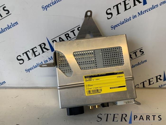 TV tuner van een Mercedes SL, Ophalen of Verzenden, 3 maanden garantie, Gebruikt, Mercedes-Benz