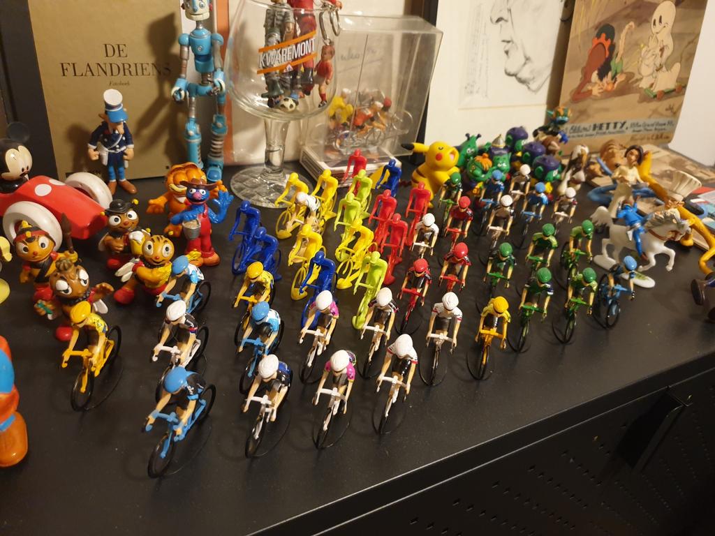 45 mini rennertjes wielrenners Giro Tour de France Cyclo, Enlèvement ou Envoi, Comme neuf