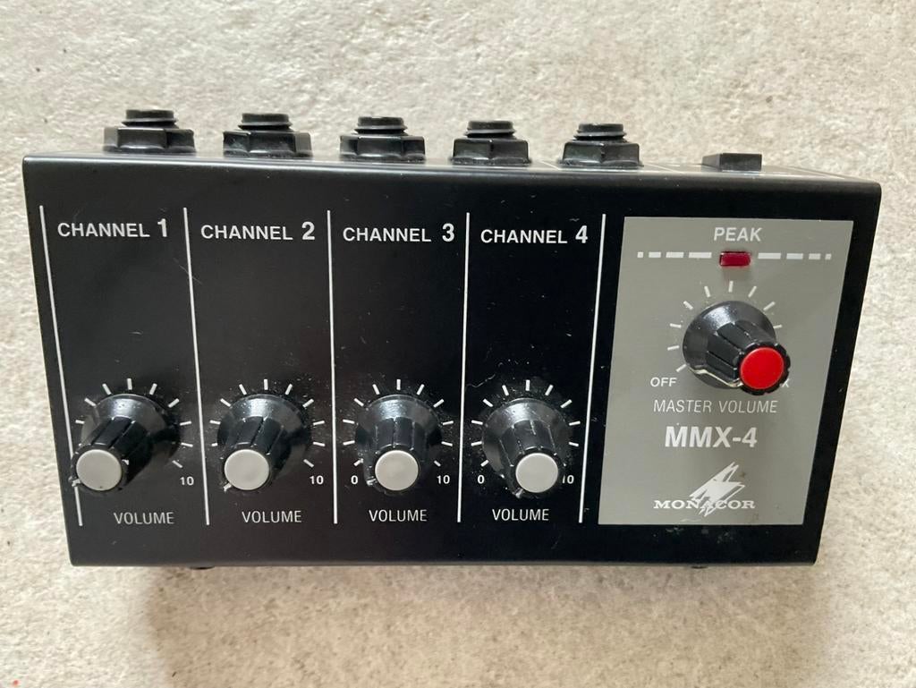 Table de mixage micro à 4 voies Monacor MMX-4, Ophalen of Verzenden, Zo goed als nieuw