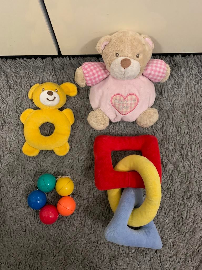 Lot de 4 hochets/doudous, Enfants & Bébés, Jouets | Jouets de bébé, Enlèvement, Comme neuf, Hochet