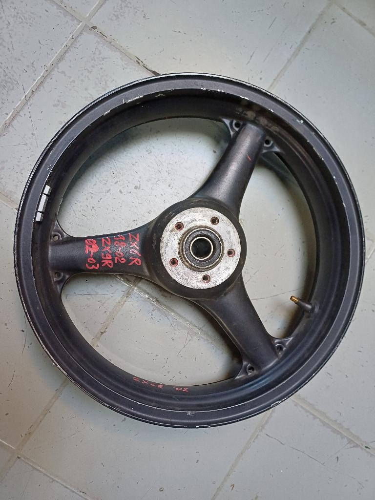 kawasaki zx6r model '98-'02 voorwiel velg lichte deuk, Ophalen of Verzenden, Gebruikt