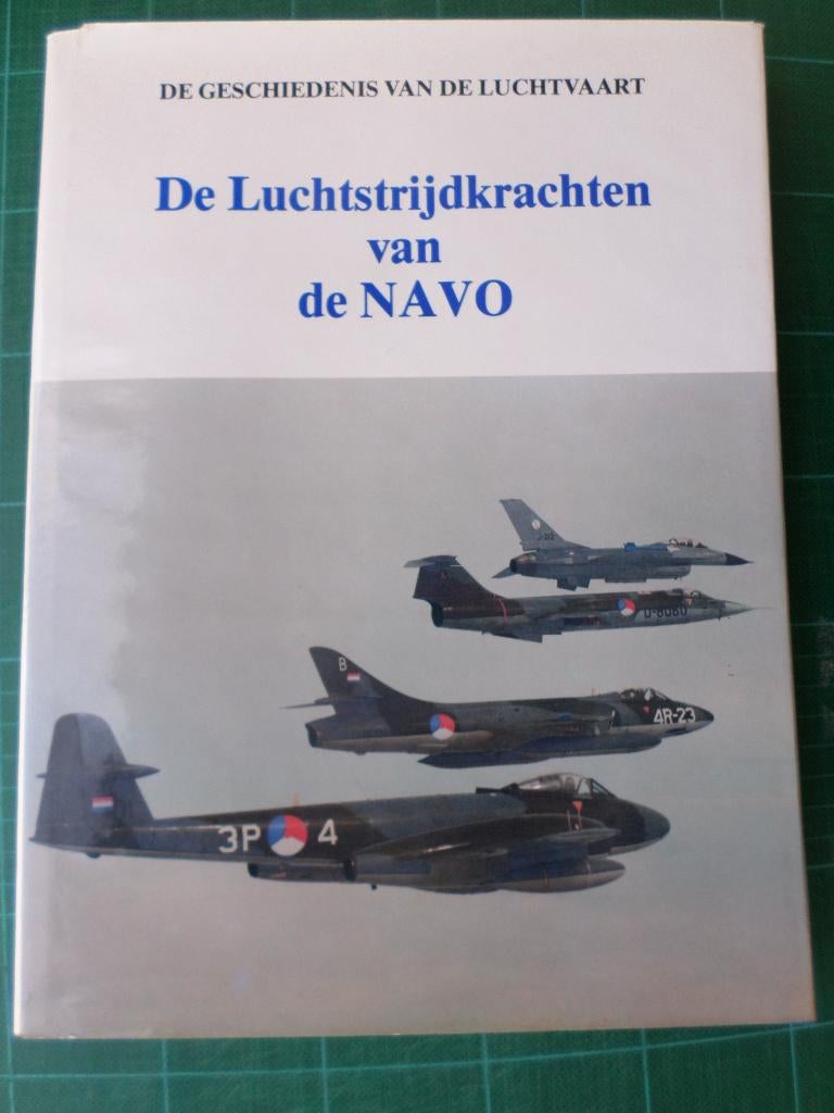 De geschiedenis van de luchtvaart - 1980 - 144 pages, Boeken, Ophalen of Verzenden, Zo goed als nieuw, Lekturama, 1945 tot heden