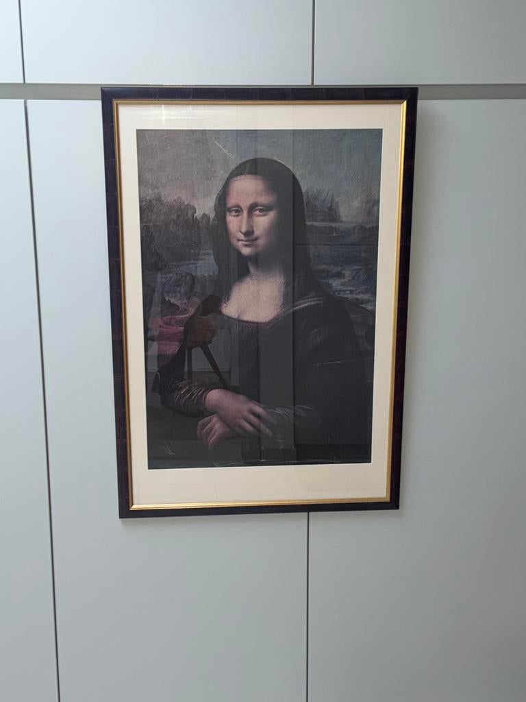 Exemplaire de Mona Lisa encadré professionnellement, Enlèvement