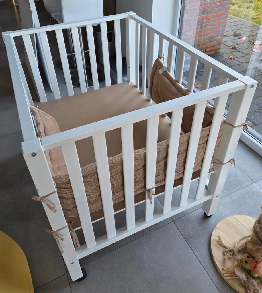 Parc Quax blanc + matelas, Kinderen en Baby's, Babyparken, Ophalen, Gebruikt, Wieltjes