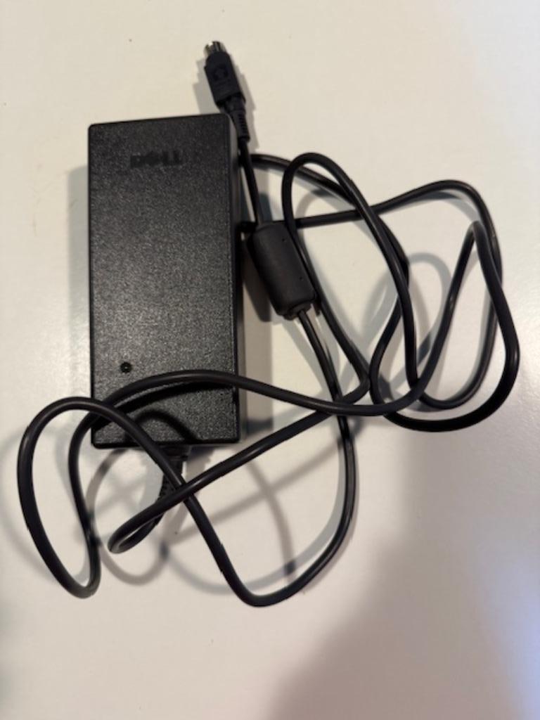 Dell adapter, Ophalen of Verzenden, Gebruikt, Dell