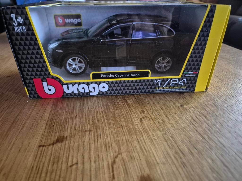 Porsche Cayenne Turbo, Hobby en Vrije tijd, Ophalen of Verzenden, Zo goed als nieuw, Auto, Burago