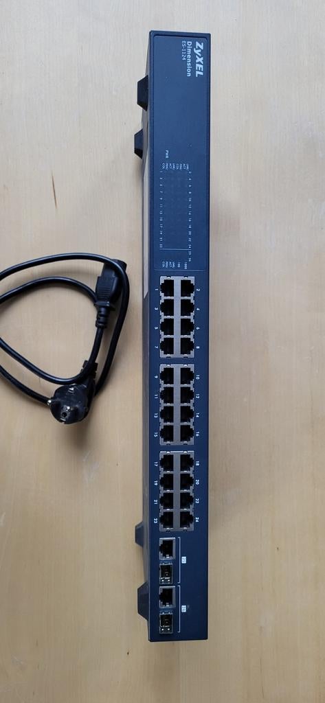 Switch Zyxel Dimension ES-1124, Ophalen of Verzenden
