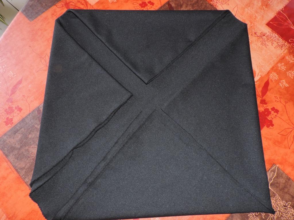 Coupe de tissu noir en jersey souple ,satiné, enlèvement 2 €, Hobby & Loisirs créatifs, Enlèvement, Neuf, Autres types