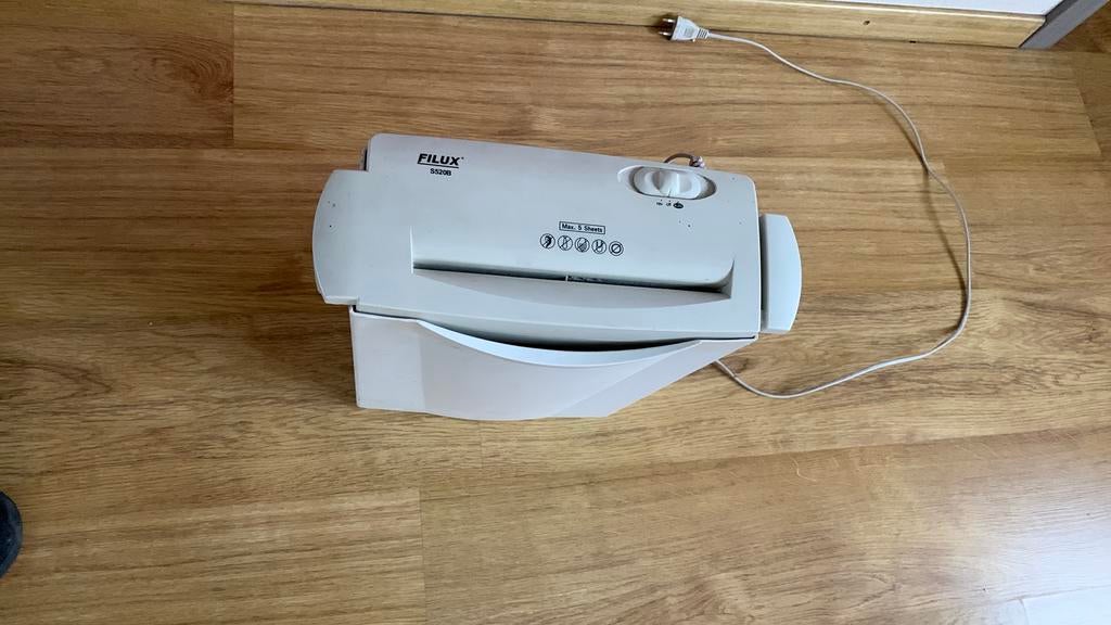 déchiqueteuse de papier, Ophalen, Zo goed als nieuw