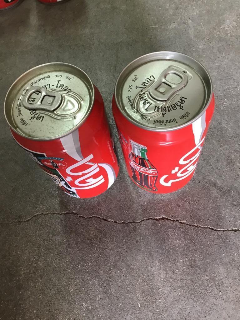 Coca-Cola 2 Thaise blikjes, Ophalen of Verzenden, Gebruikt, Verpakking