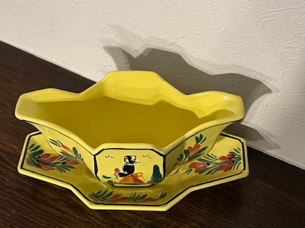 saucière Art déco d'Henriot Quimper., Antiquités & Art, Antiquités | Céramique & Poterie, Enlèvement