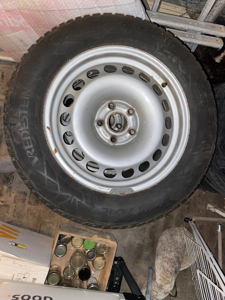 winterbandenset op velgen 205/60 R 16, Auto-onderdelen, Banden en Velgen, Ophalen, Gebruikt, Velg(en), 16 inch
