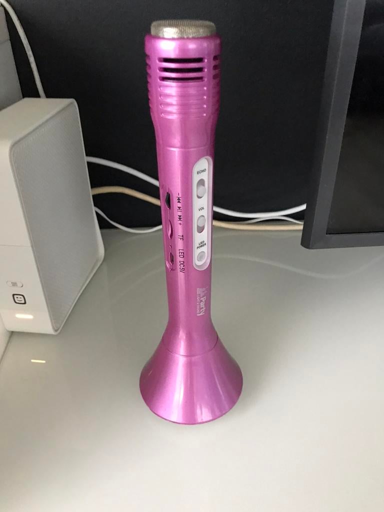 Te koop microfoon met luidspreker, Ophalen of Verzenden, Gebruikt, Zangmicrofoon, Draadloos