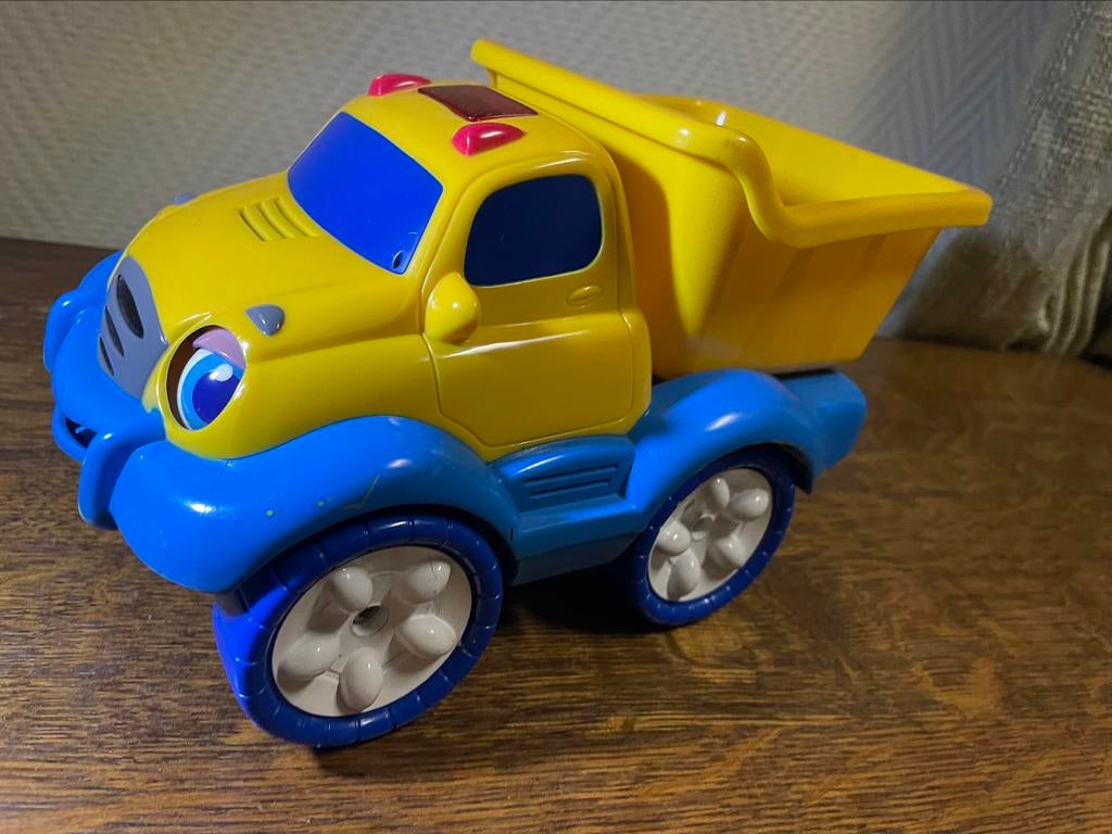 GRAND CAMION AVEC BENNE BASCULANTE, Enlèvement ou Envoi