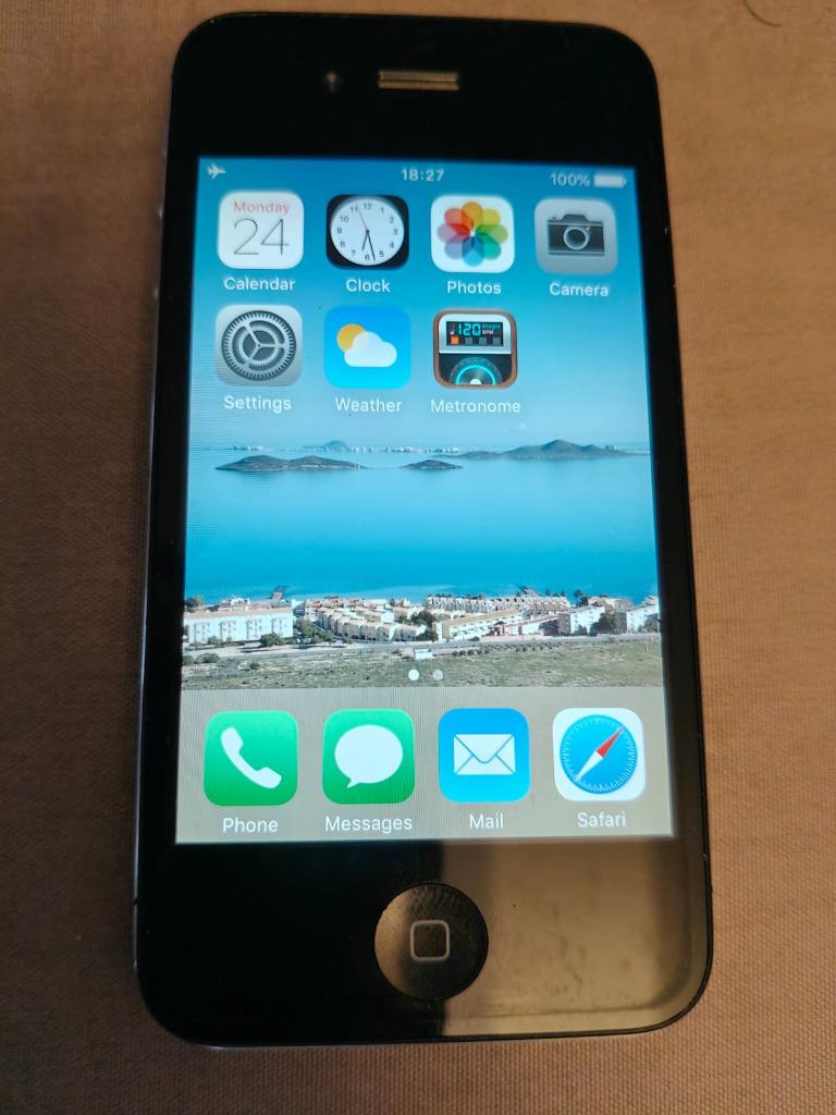 iPhone 4S, noir, 2014, en excellent état, avec étui, Télécoms, Téléphonie mobile | Apple iPhone, 78 %, Comme neuf, 8 GB, Enlèvement