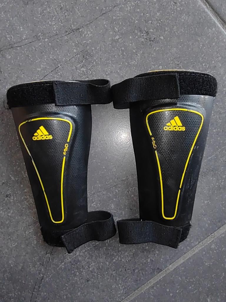Scheenbeschermers Adidas voor kinderen, Ophalen, Zo goed als nieuw
