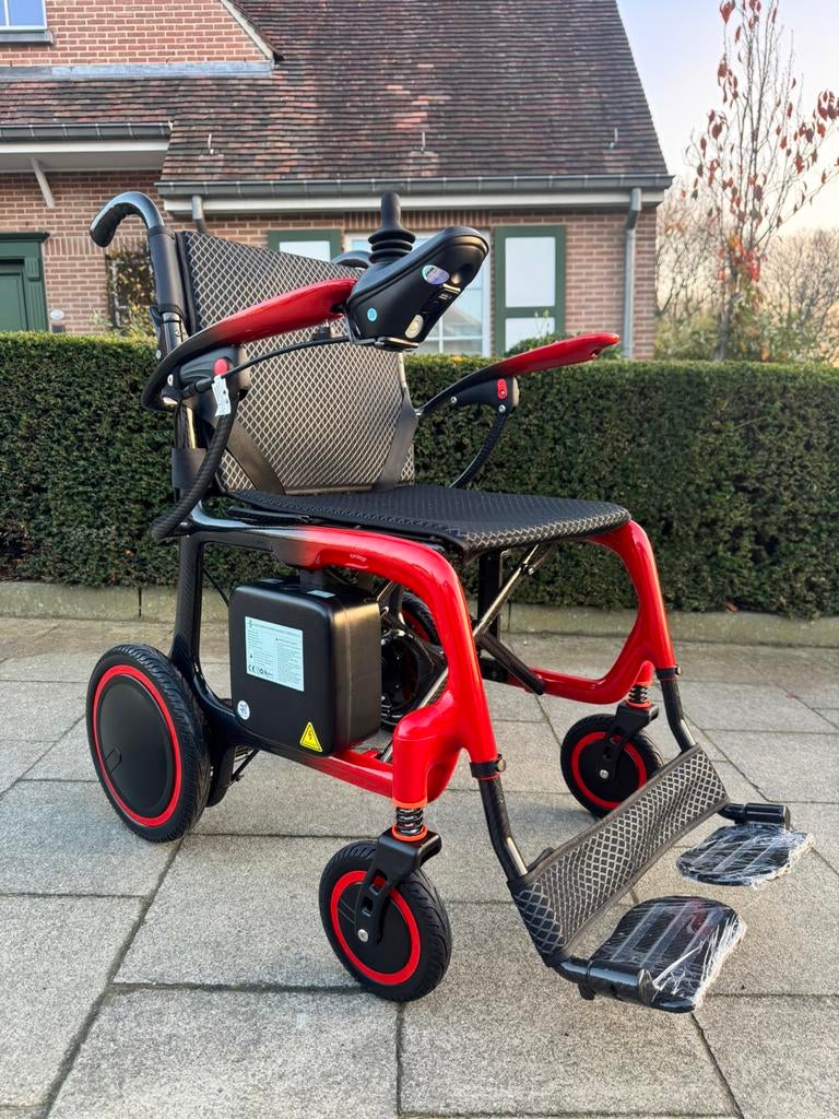 Lichtgewicht elektrische rolstoel slechts 11kg full carbon, Diversen, Rolstoelen, Ophalen of Verzenden, Inklapbaar, Nieuw, Elektrische rolstoel