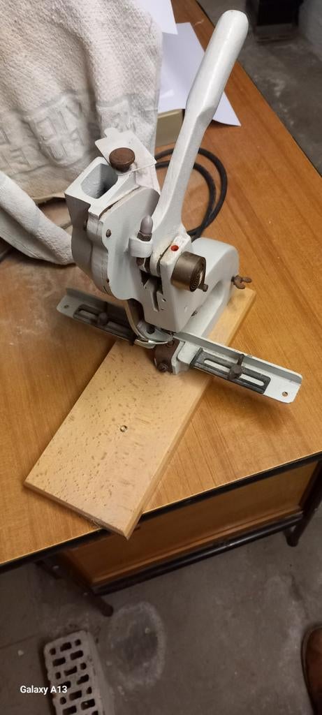 Machine om ringen in papier, Ophalen