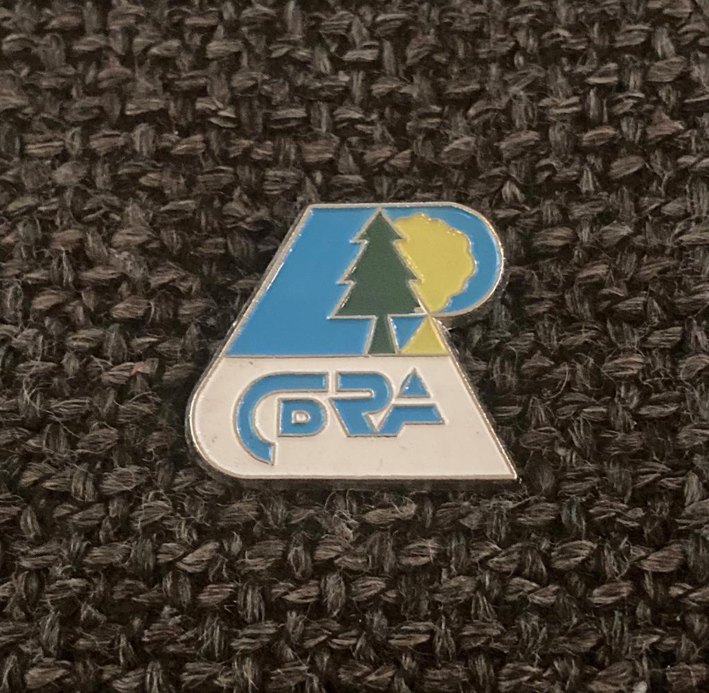 PIN - CORA, Collections, Envoi, Utilisé, Autres sujets/thèmes, Insigne ou Pin's