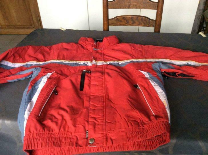 Skivest, Sport en Fitness, Skiën en Langlaufen, Ophalen of Verzenden, Gebruikt, Ski, Kleding