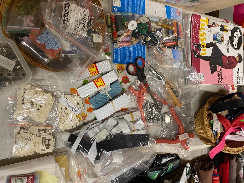 Naaigerief, fournituren, Hobby en Vrije tijd, Ophalen