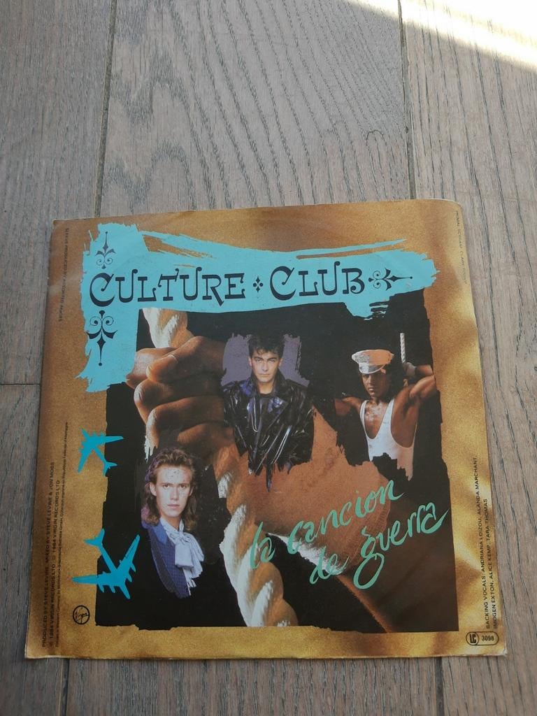 Single : Club culturel : le chant de guerre, Enlèvement ou Envoi, Comme neuf