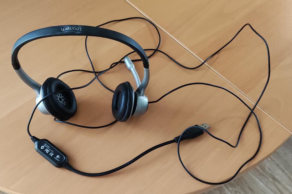Logitech USB Headset 250, Computers en Software, Headsets, Gebruikt, Verzenden, On-ear, Inklapbare microfoon