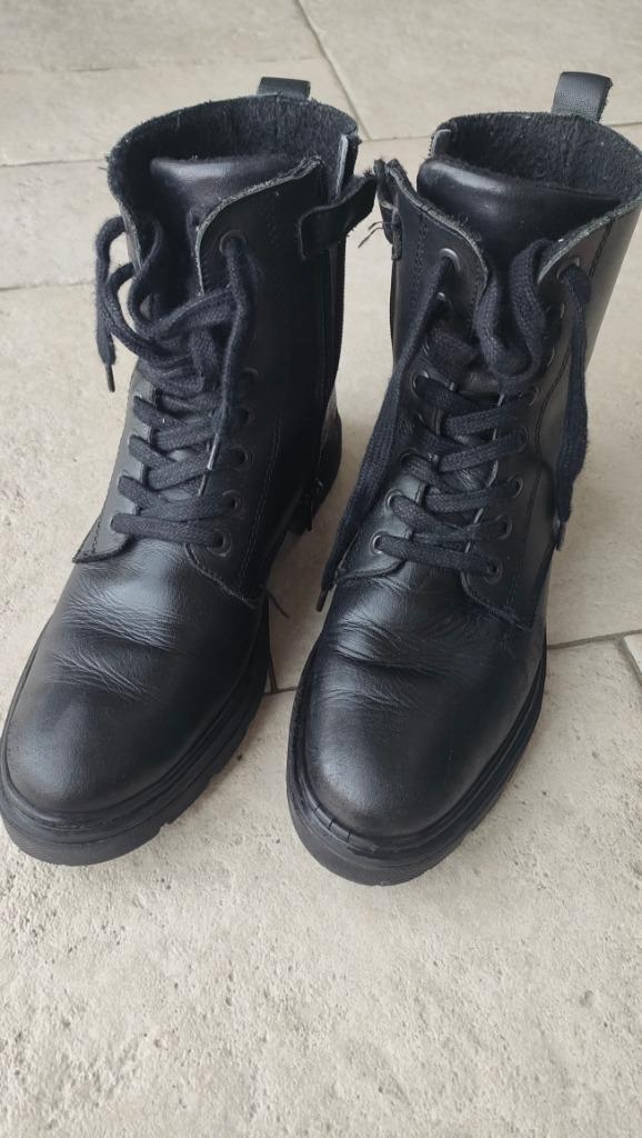 Bottines noires, Short.bi.dou, Enlèvement ou Envoi, Boots et Botinnes, Porté
