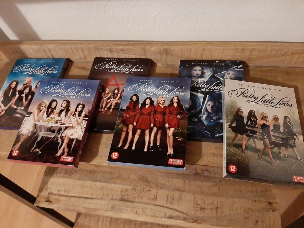 Pretty little liars seizoen 1 tot en met 6, Ophalen of Verzenden, Zo goed als nieuw