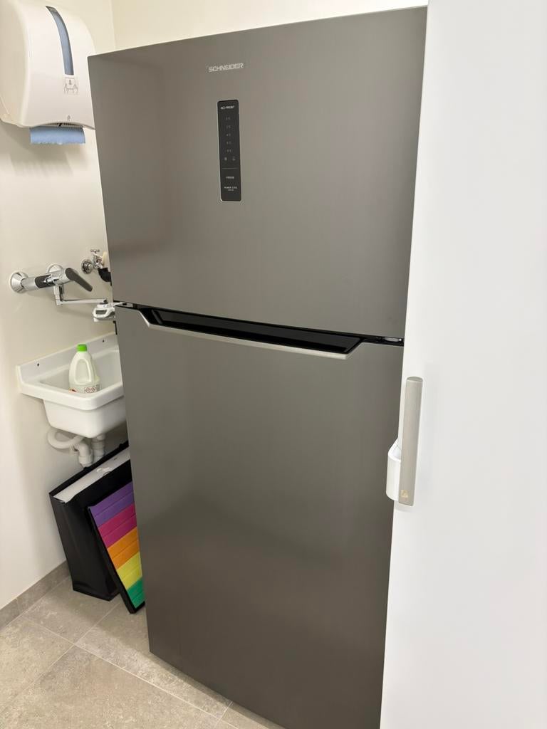 Combi frigo/diepvries nofrost, Elektronische apparatuur, Koelkasten en IJskasten, Ophalen, Zo goed als nieuw