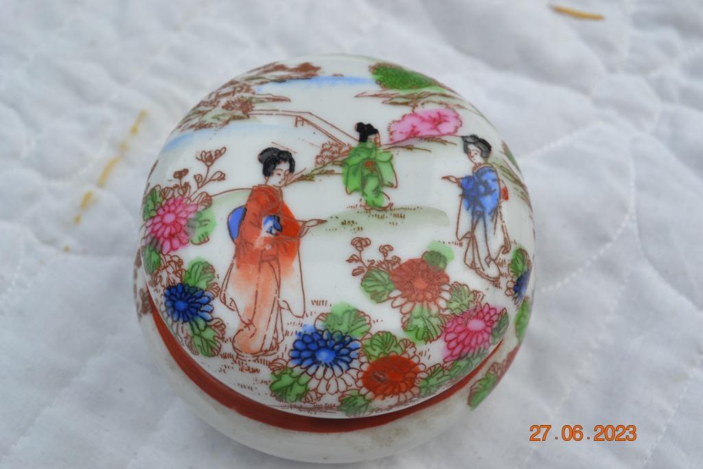 Petite bonbonnière chinoise, Antiquités & Art, Curiosités & Brocante, Enlèvement ou Envoi