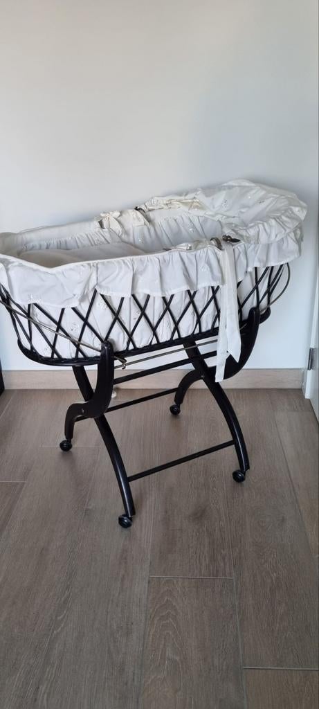 Retro wieg met nieuwe matras en bekleding, Kinderen en Baby's, Babywiegjes en Ledikanten, Ophalen, Wieg