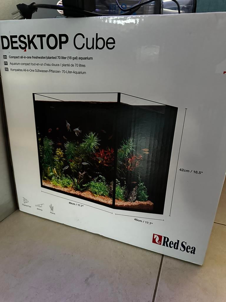 Red Sea Desktop cube, Enlèvement, Neuf, Aquarium vide, Red Sea