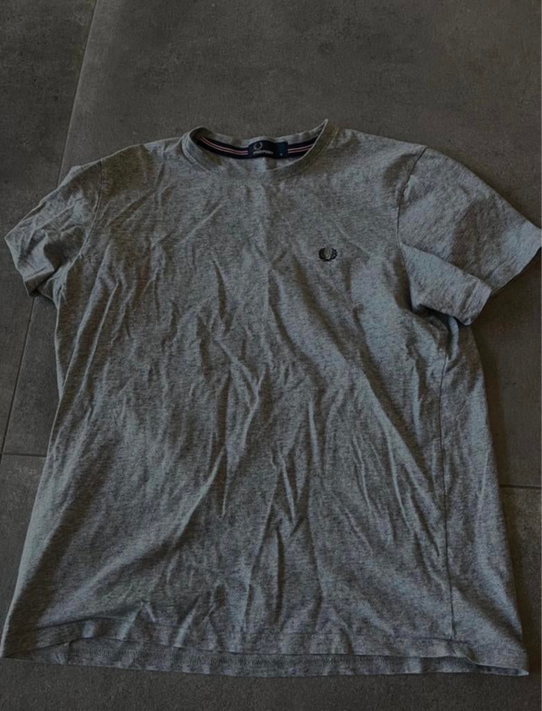 T-shirt Fred Perry gris, Gris, Enlèvement ou Envoi, Fred Perry, Porté
