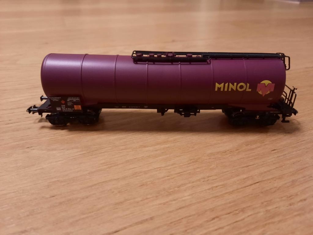 Piko 54198 - wagon citerne Minol - DB, Hobby en Vrije tijd, Modeltreinen | H0, Zo goed als nieuw, Wagon, Piko, Ophalen of Verzenden