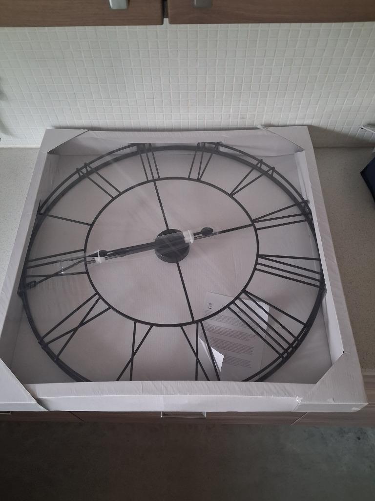 Metalen wandklok, Huis en Inrichting, Ophalen, Nieuw, Analoog, Wandklok