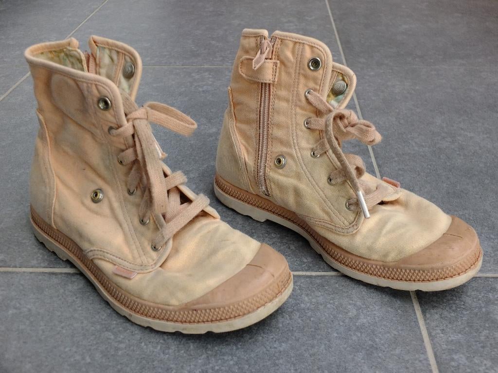 À donner : chaussures Palladium enfants pointure 35, Garçon ou Fille, Enlèvement ou Envoi, Utilisé, Chaussures
