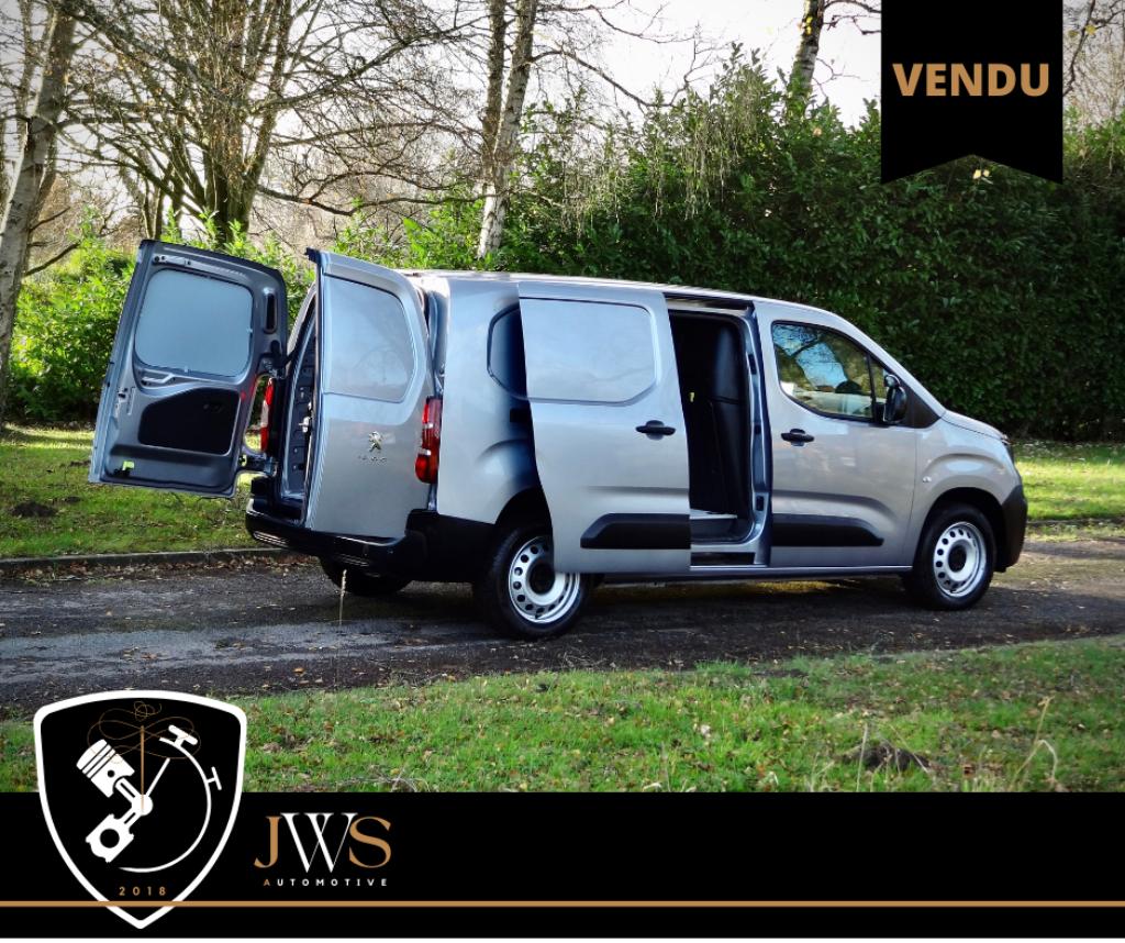 Peugeot Partner XL 1.5 BlueHDi EAT8 ** VENDU **, Autos, Peugeot, Argent ou Gris, Achat, Euro 6, Entreprise