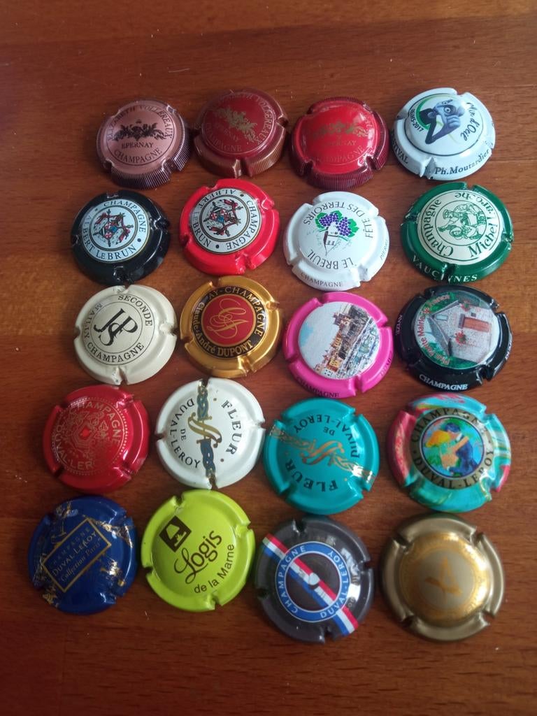 Champagne capsules lot 31, Enlèvement ou Envoi