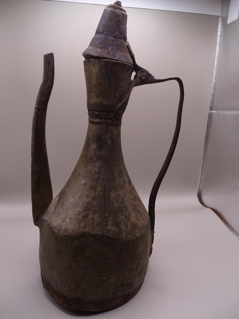 Cruche à eau anc persane en cuivre (aftaba) — 18e/19e siècle, Antiquités & Art, Antiquités | Vases, Enlèvement ou Envoi