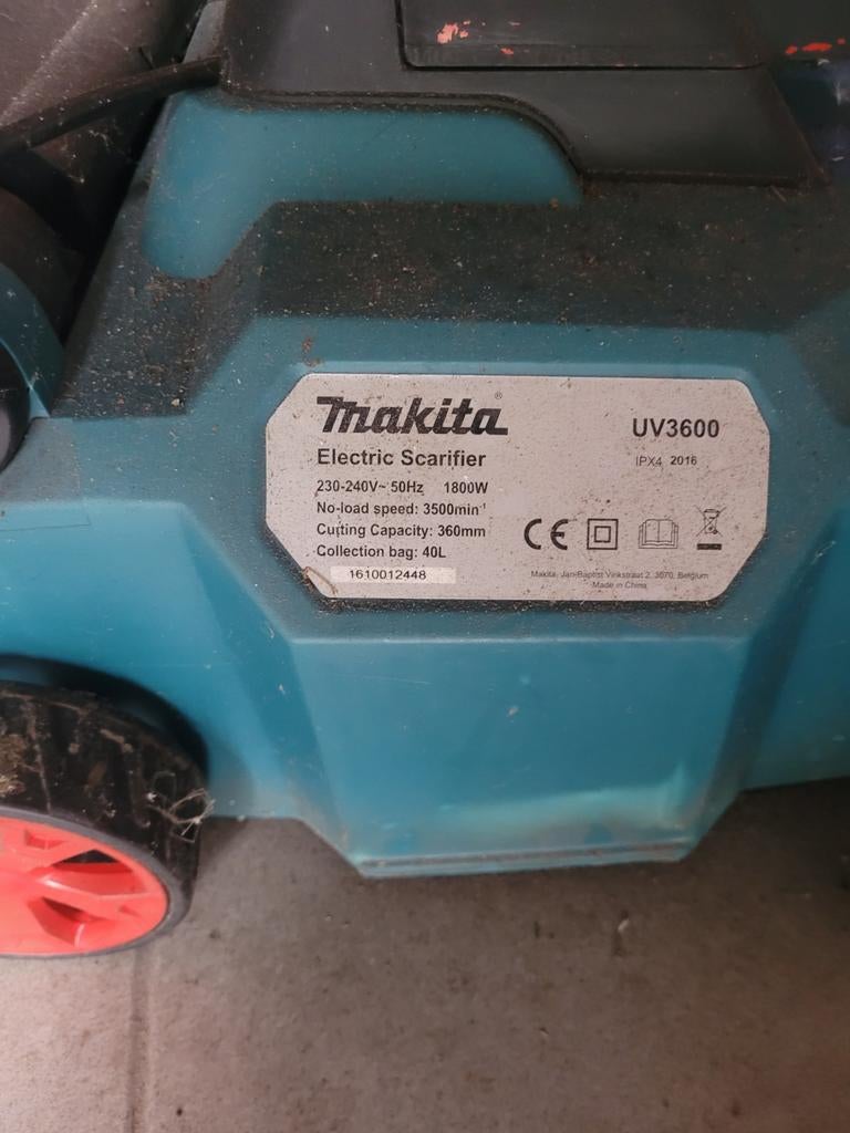 Ontluchter gazon, Ophalen, Makita