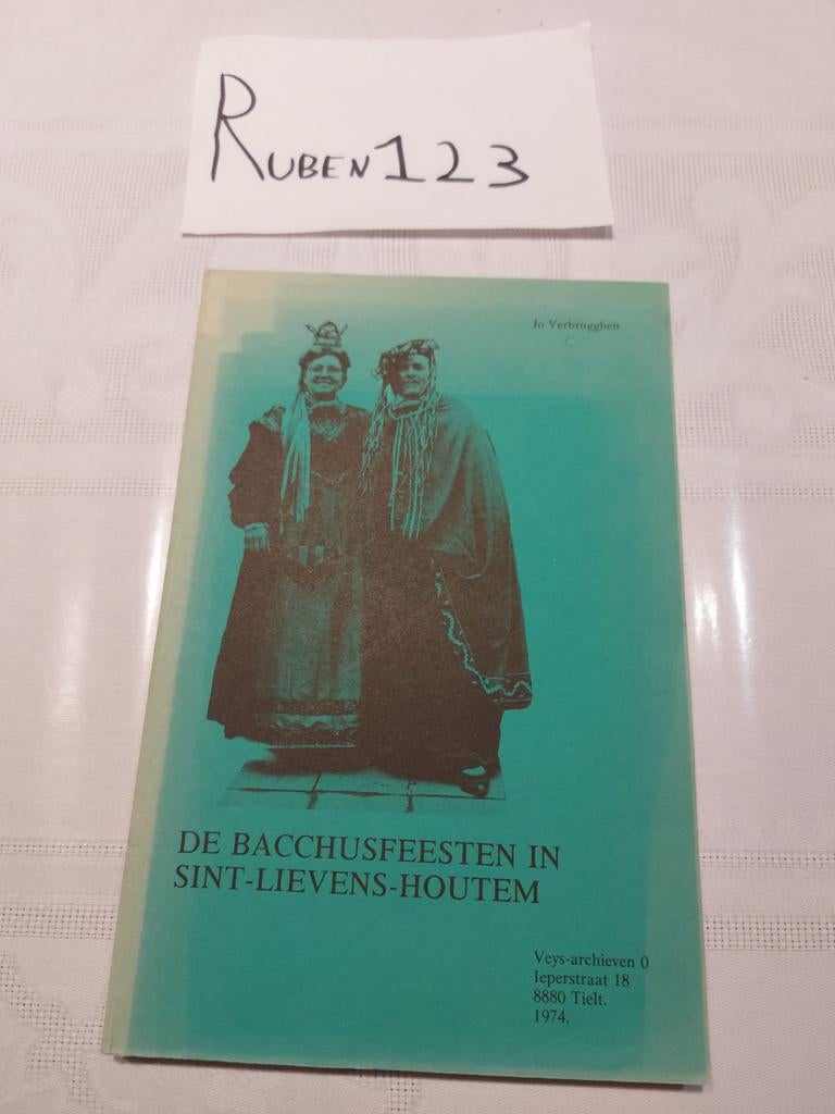 De Bacchusfeesten in Sint-Lievens-Houtem, Ophalen of Verzenden, Zo goed als nieuw