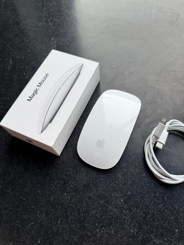 Apple - Magic Mouse (USB-C), Souris, Enlèvement ou Envoi, Comme neuf, Apple
