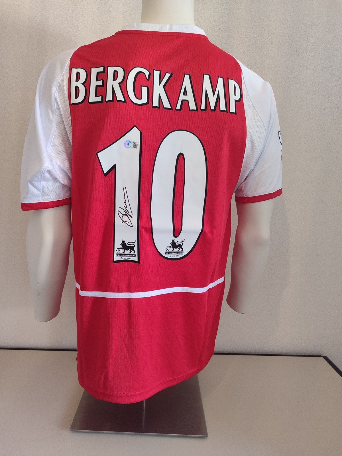 Gesigneerd Arsenal shirt door Dennis Bergkamp met Beckett, Verzamelen, Ophalen of Verzenden, Shirt